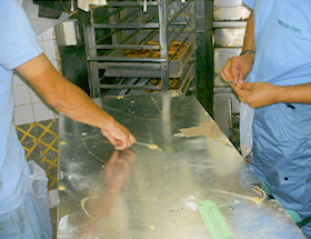 天板は剥がして内部に施工