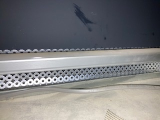 天井裏の侵入口 3